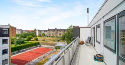 1200 – Lejlighed på Lyøvej med udendørs pool samt tennisbane.