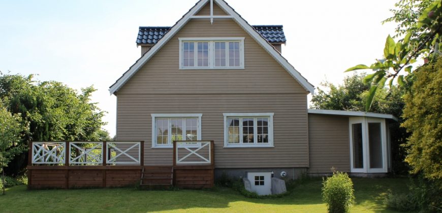 1255 – Skøn villa med stor have i Gentofte