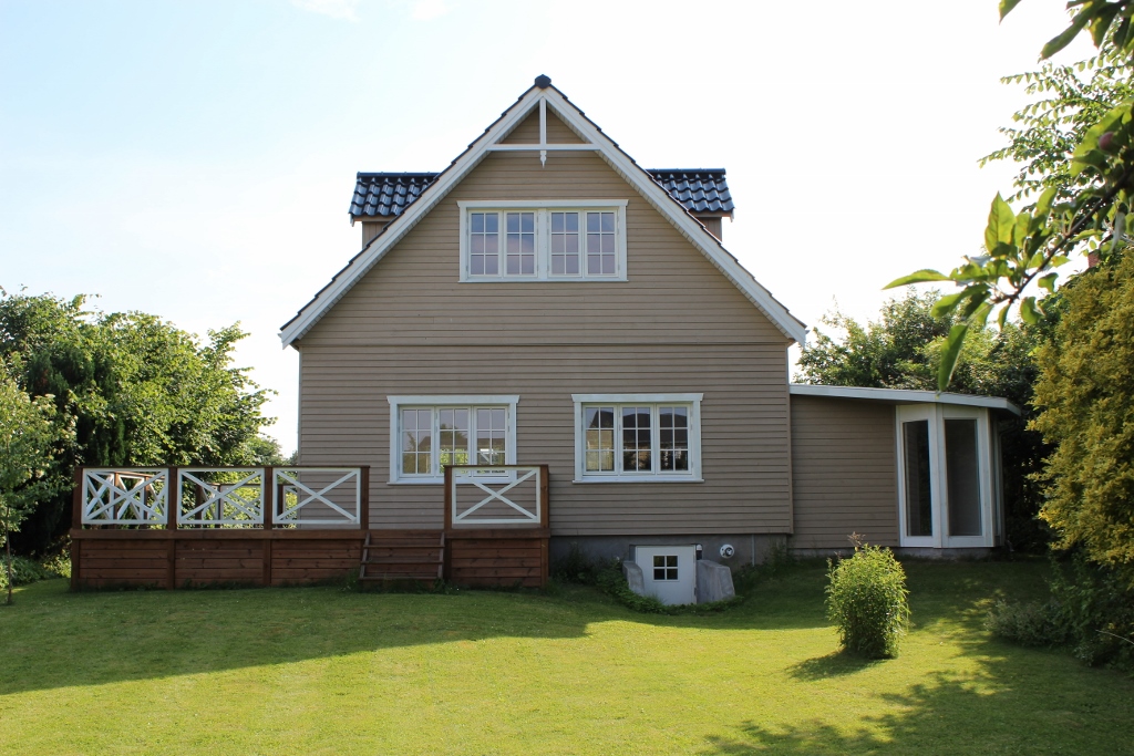 1255 – Lovely house with big garden in Gentofte