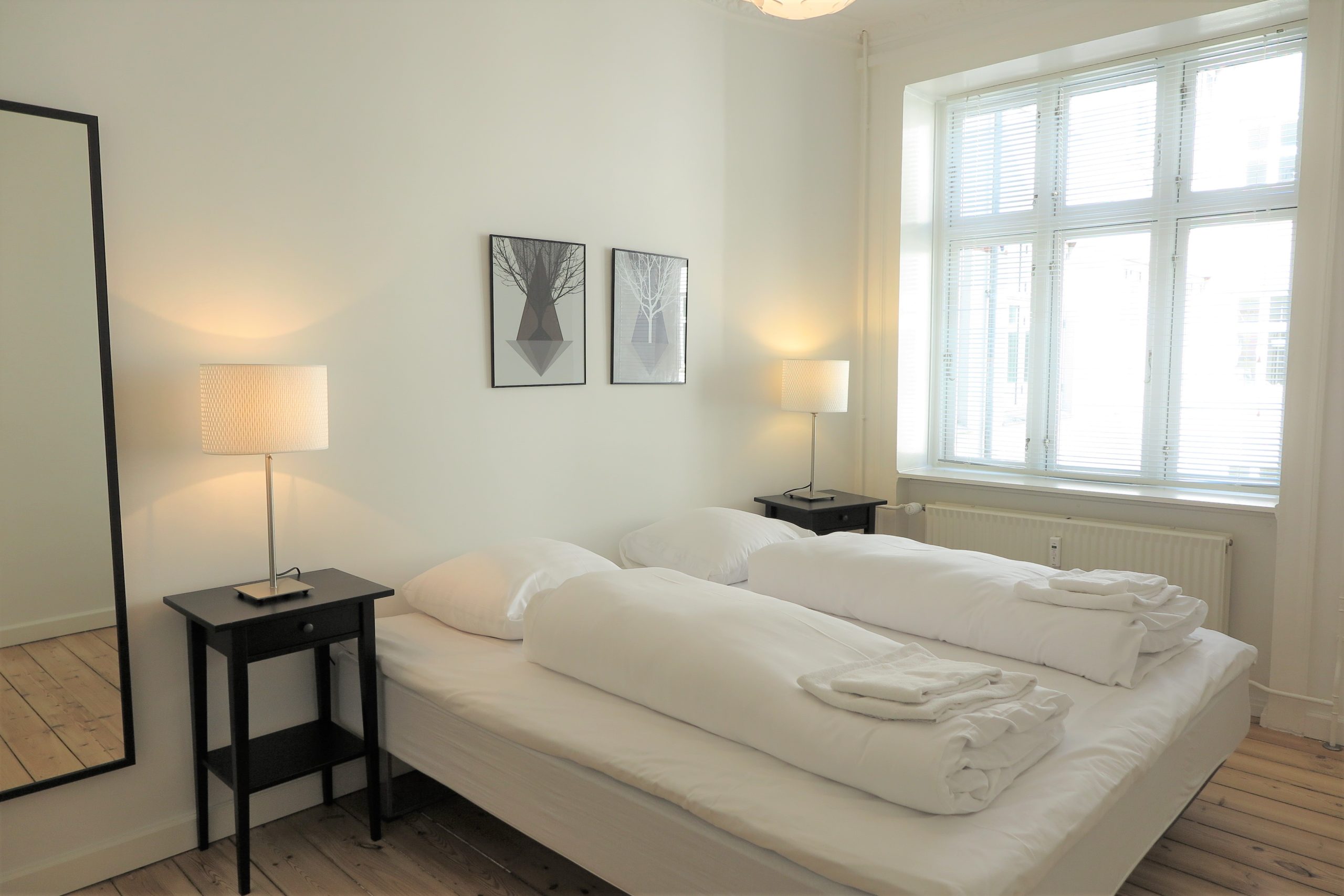 1703 – 2 værelses lejlighed på Østerbro – Fuldt møbleret!