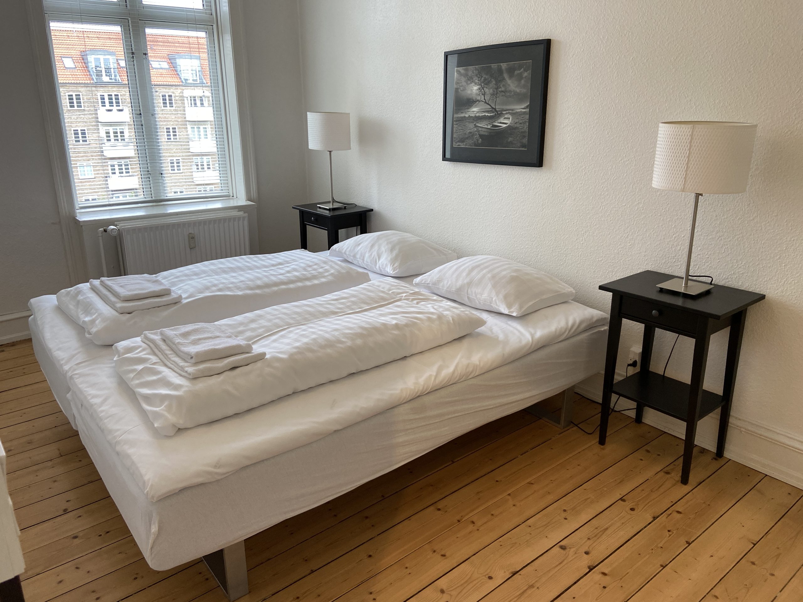 1715 – 2 værelses lejlighed på Frederiksberg – Fuldt møbleret