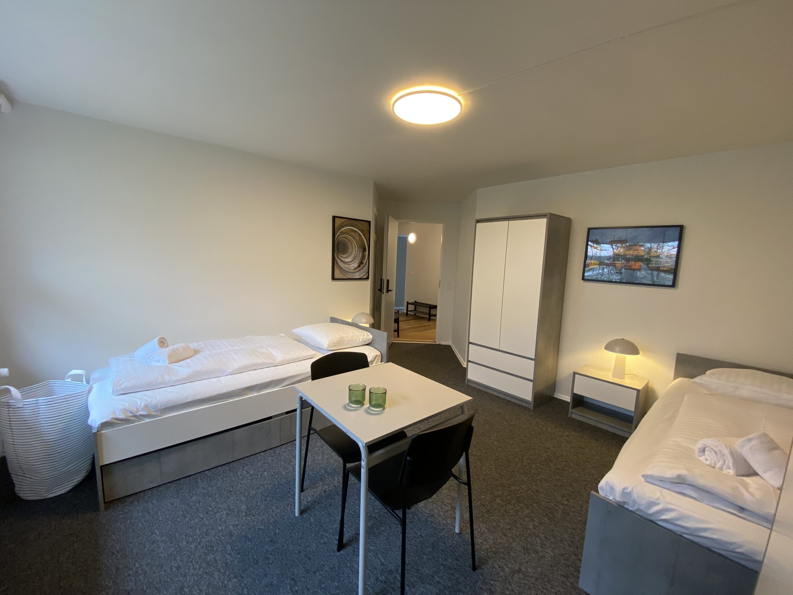 0008 – Q-Work / furnished room with to single beds in Køge